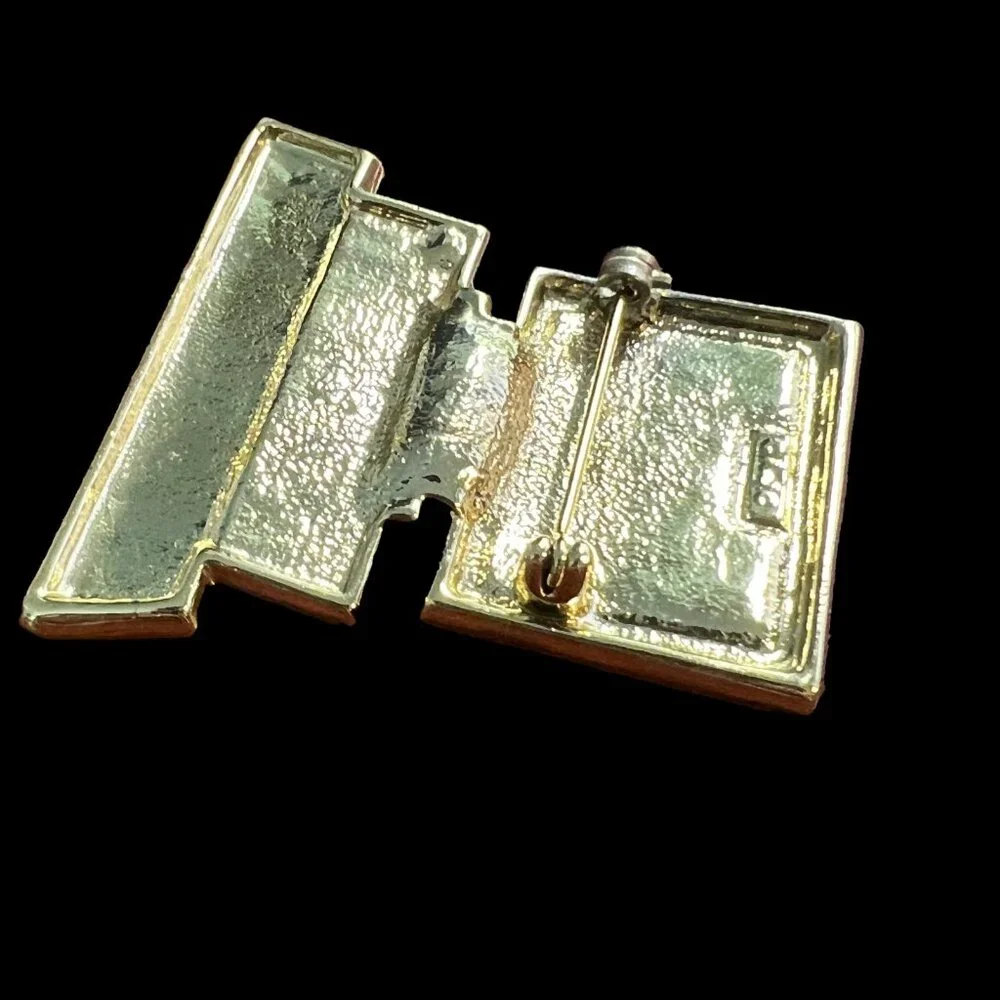 AJC Desktop Computer‎ Brooch Gold Toned Nostalgic Vintage Lapel Pin